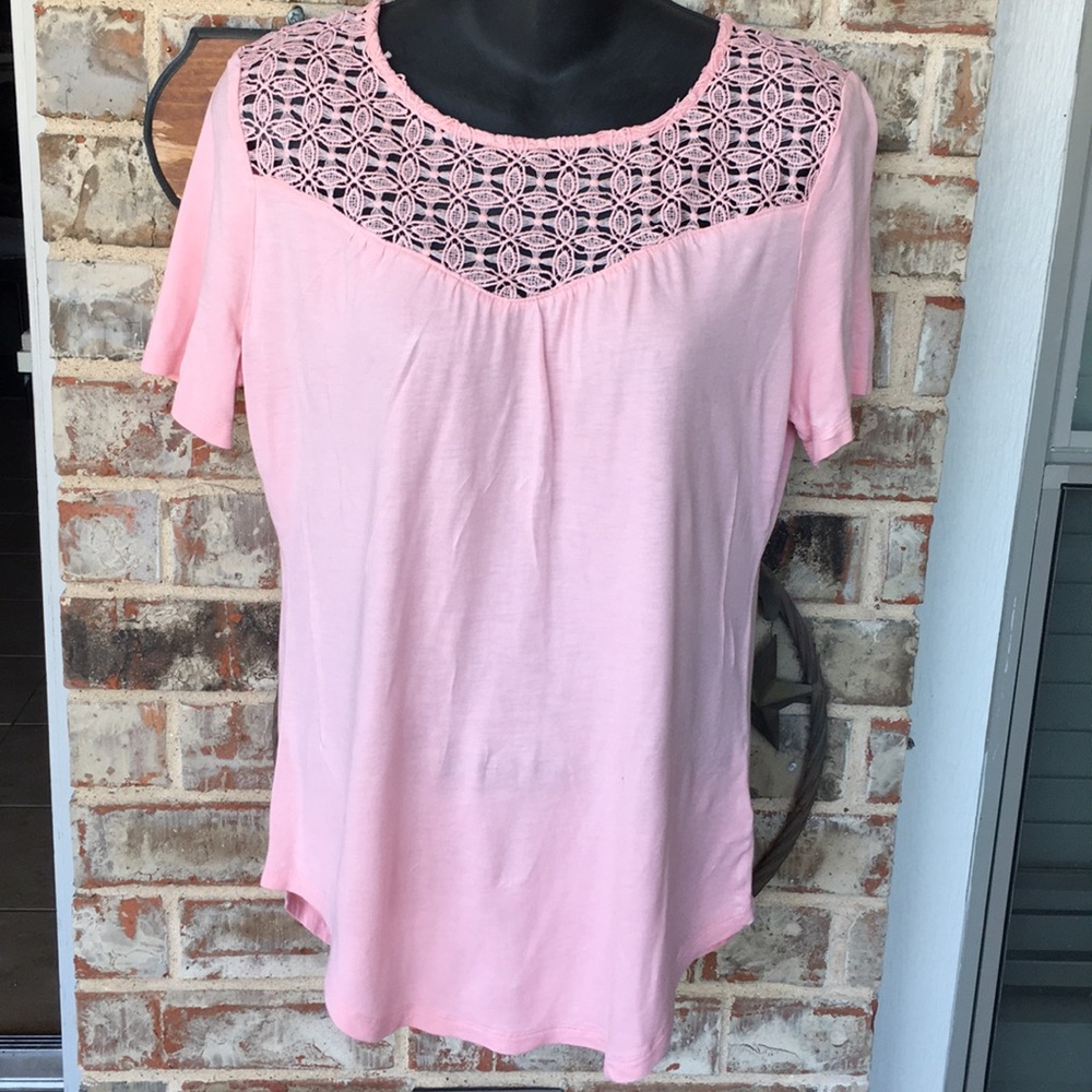 Blouse peach lace top Old Navy 100 rayon